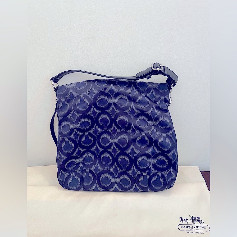 NWOT Coach Isabelle Op Ikat Navy Blue Carryall Crossbody Shoulder Bag 21296 - Picture 2 of 7